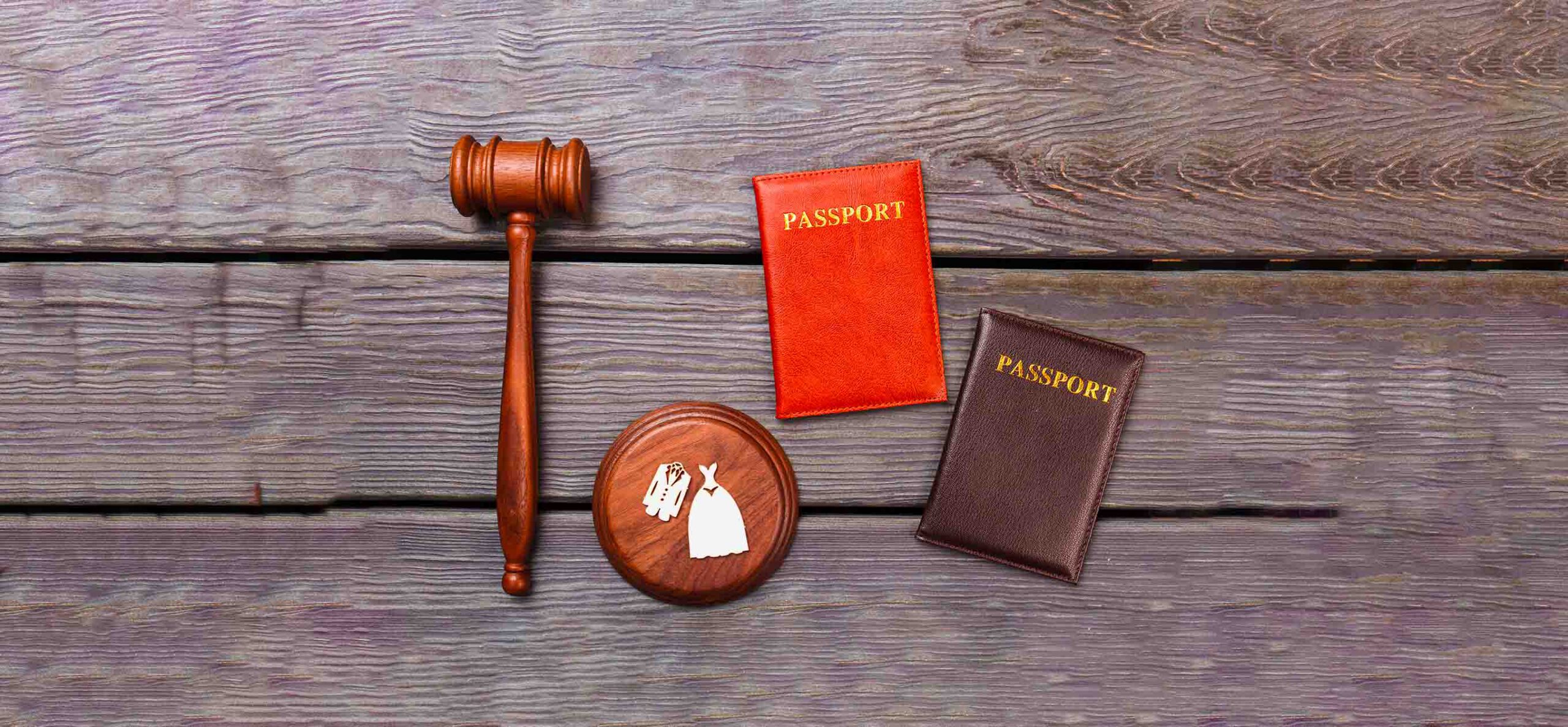 Změna dokladů po svatbě: Co vás čeká?